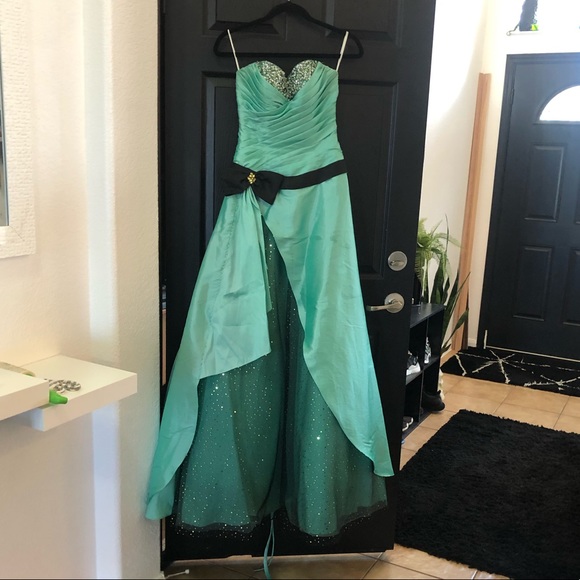 Alyce Designs Prom Dress - Picture 1 of 15